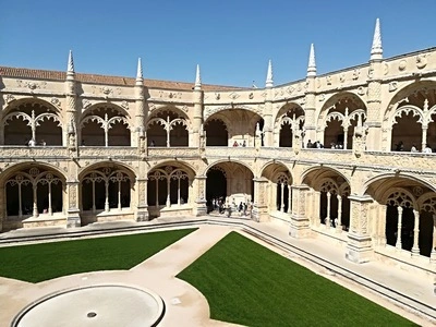 Monastère de Lisbonne, voyage culturel famille Portugal sur mesure